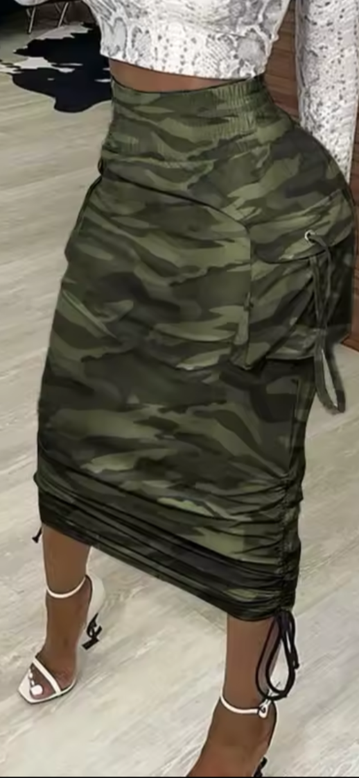 CARGO CAMO SKIRT